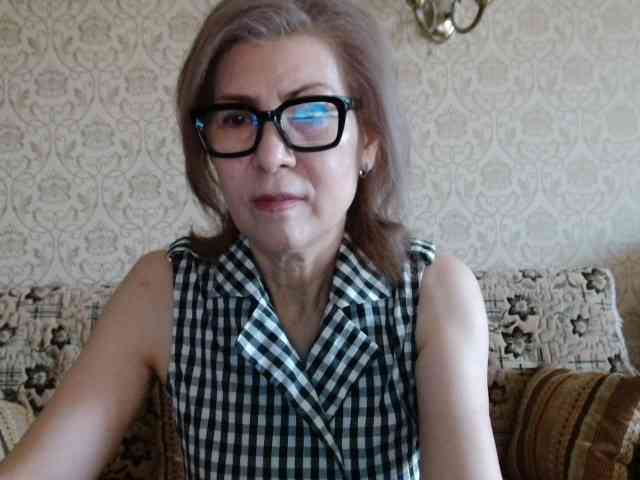 ElegantLady00 webcam