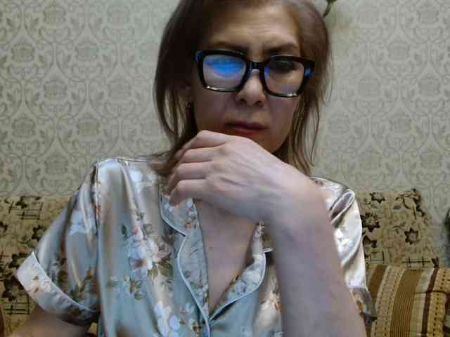 ElegantLady00 webcam
