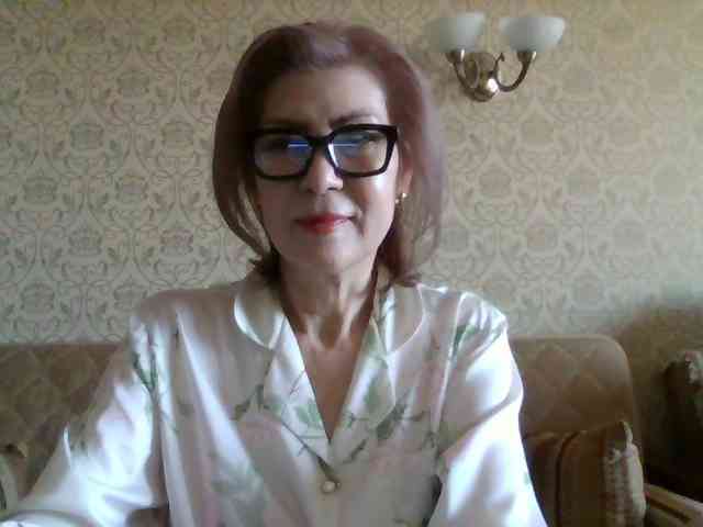 ElegantLady00 webcam