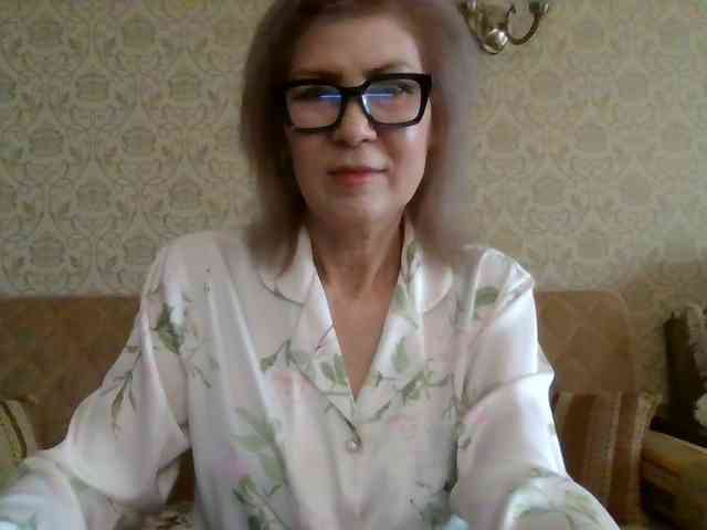 Elegant00Lady Elegant00Lady