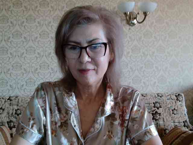 ElegantLady00 webcam
