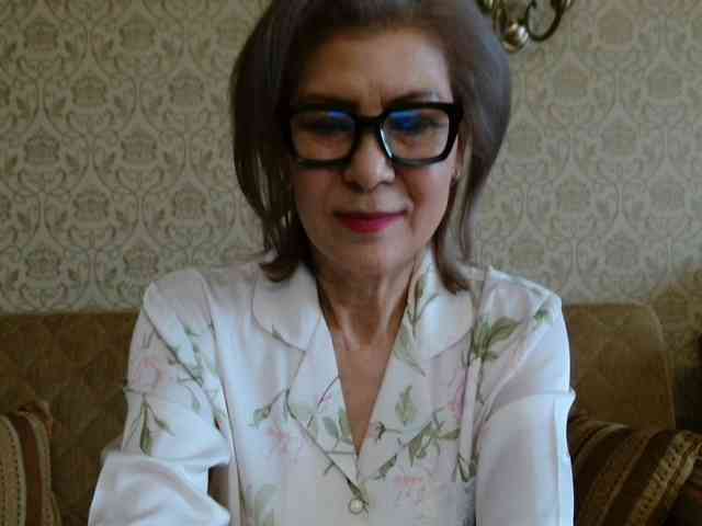 ElegantLady00 webcam