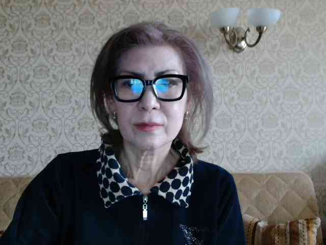 ElegantLady00 webcam