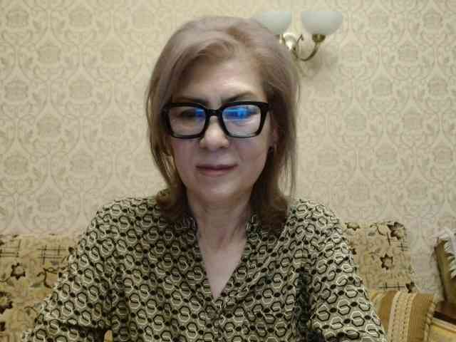 ElegantLady00 webcam