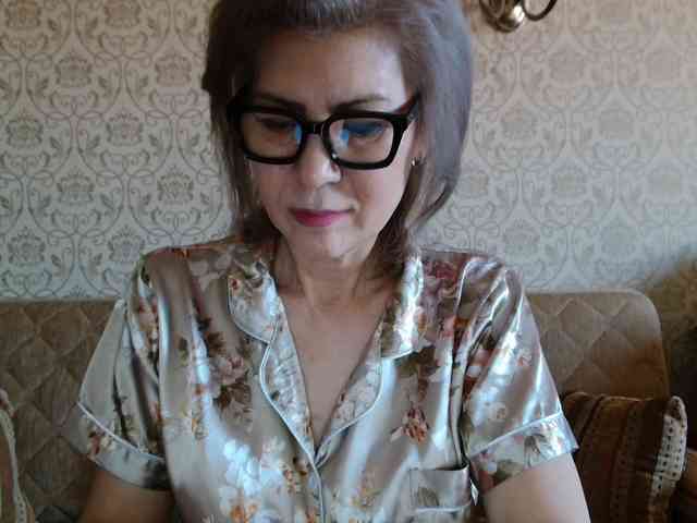 ElegantLady00 webcam