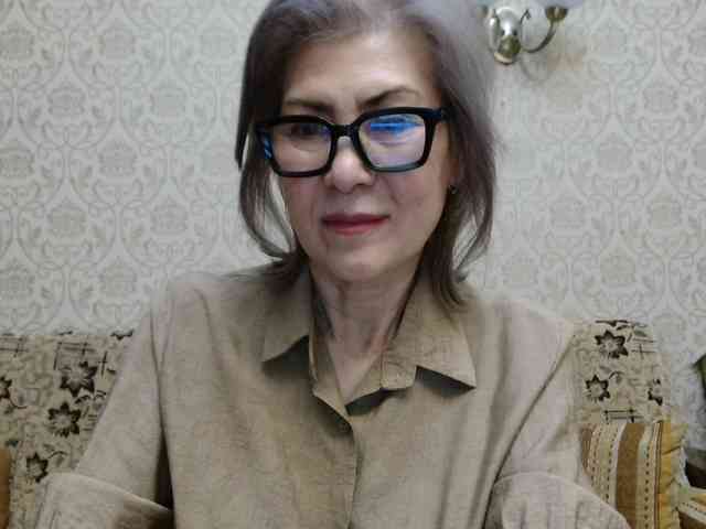 ElegantLady00 webcam