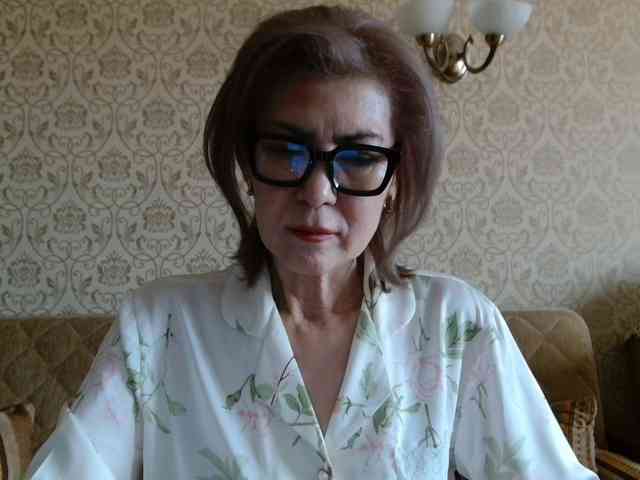 ElegantLady00 webcam