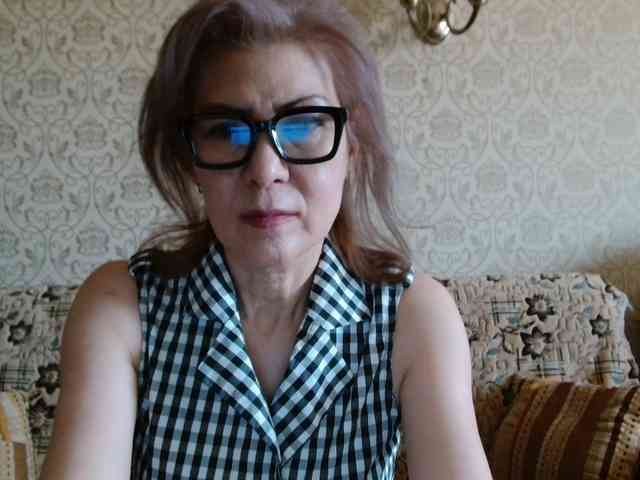 ElegantLady00 webcam