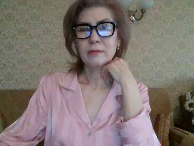 Elegant00Lady Elegant00Lady