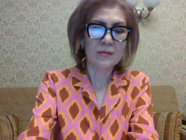 ElegantLady00 webcam