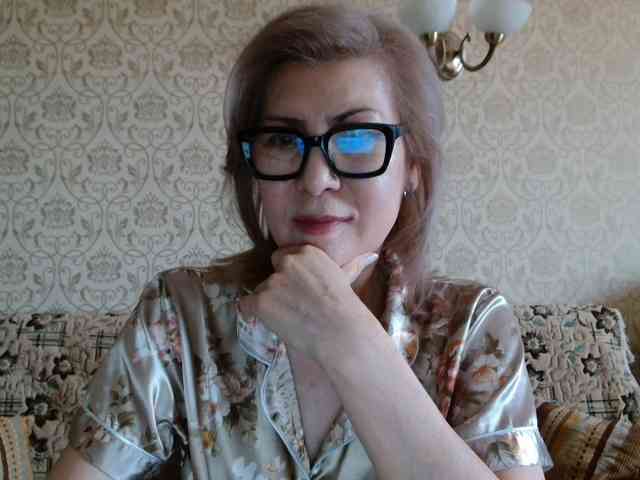 ElegantLady00 webcam