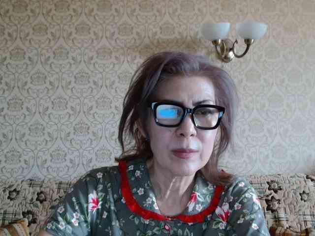 ElegantLady00 webcam