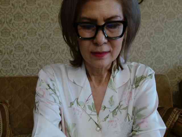 ElegantLady00 webcam