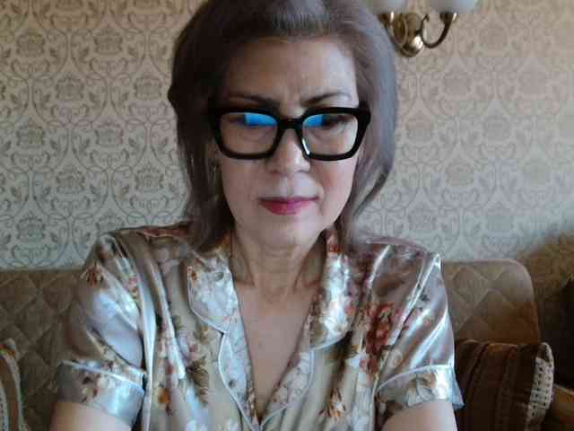 ElegantLady00 webcam