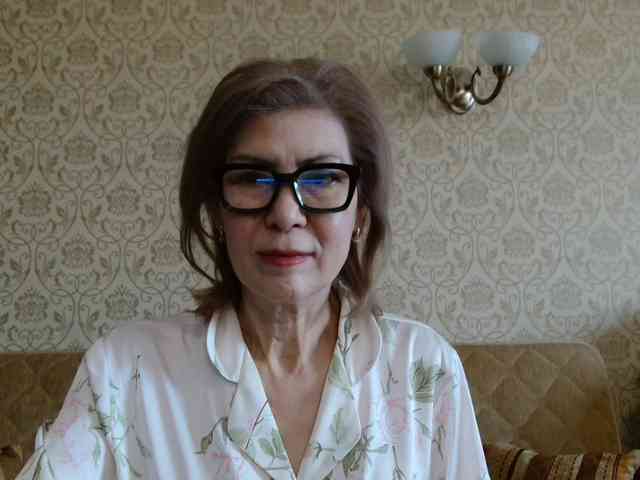 ElegantLady00 webcam