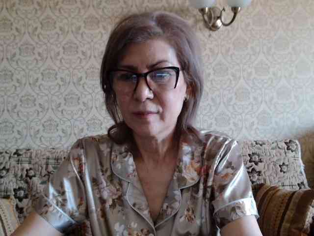 ElegantLady00 webcam