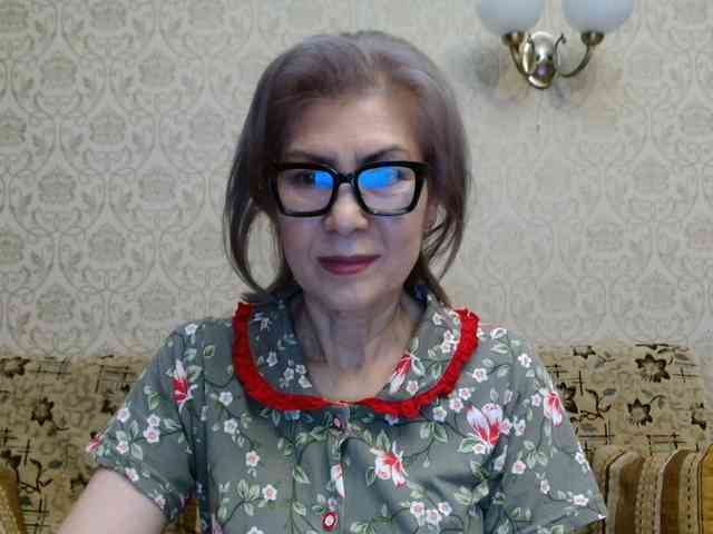 ElegantLady00 webcam
