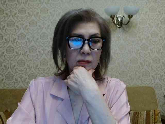 ElegantLady00 webcam