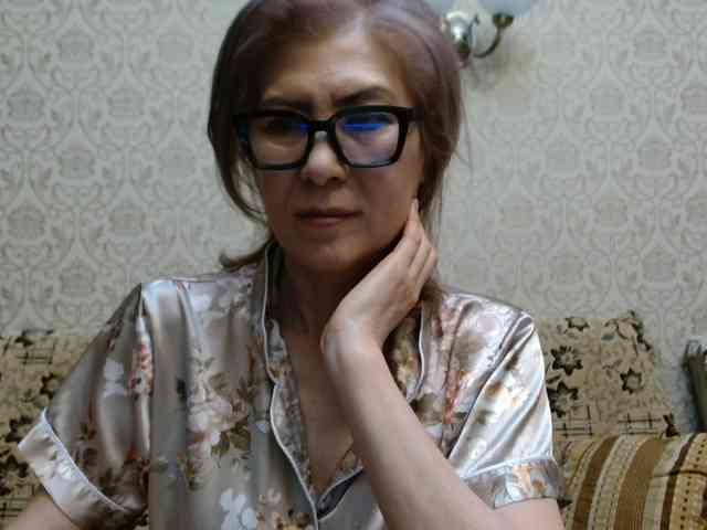 ElegantLady00 webcam