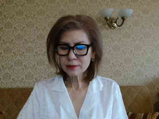 ElegantLady00 webcam