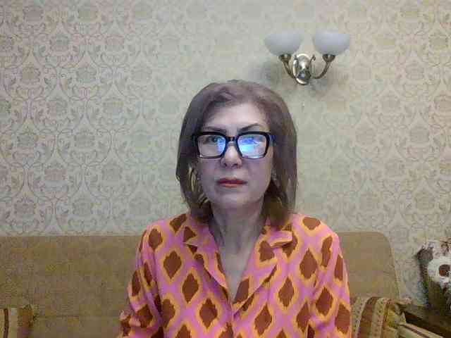 ElegantLady00 webcam