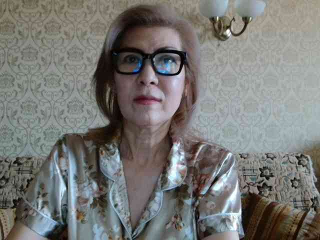 ElegantLady00 webcam