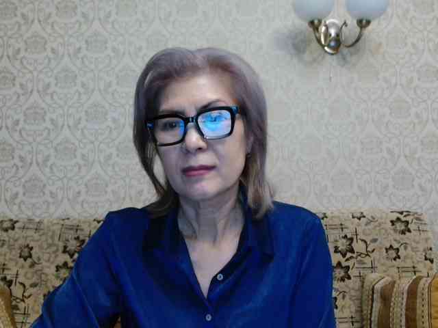 ElegantLady00 webcam