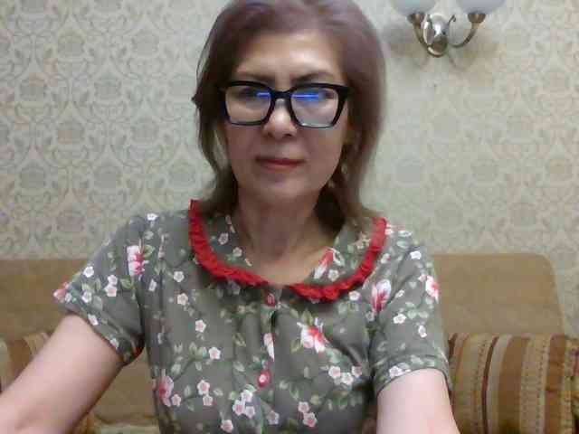 ElegantLady00 webcam