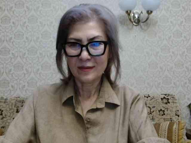 ElegantLady00 webcam