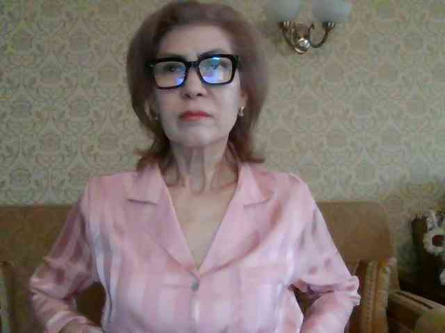 ElegantLady00 webcam