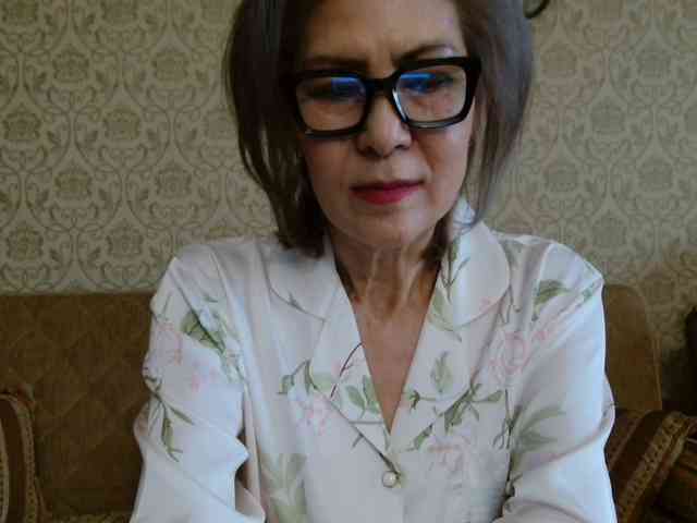 ElegantLady00 webcam