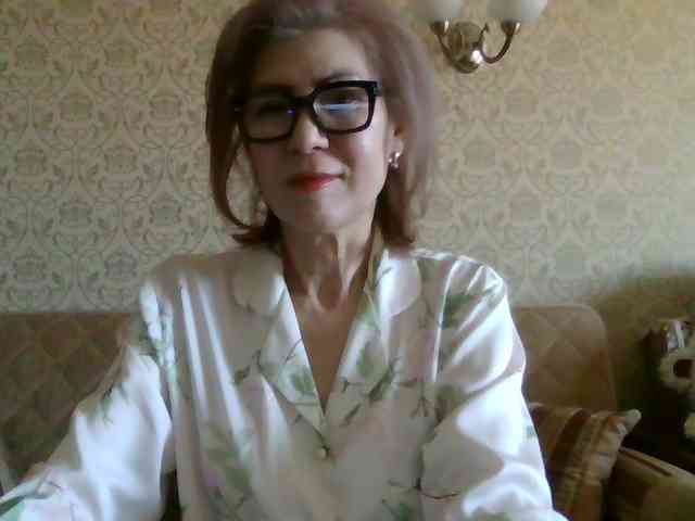 ElegantLady00 webcam