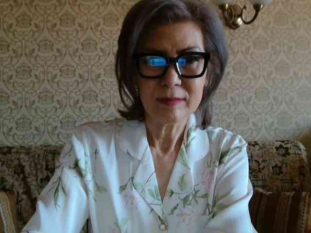 ElegantLady00 webcam