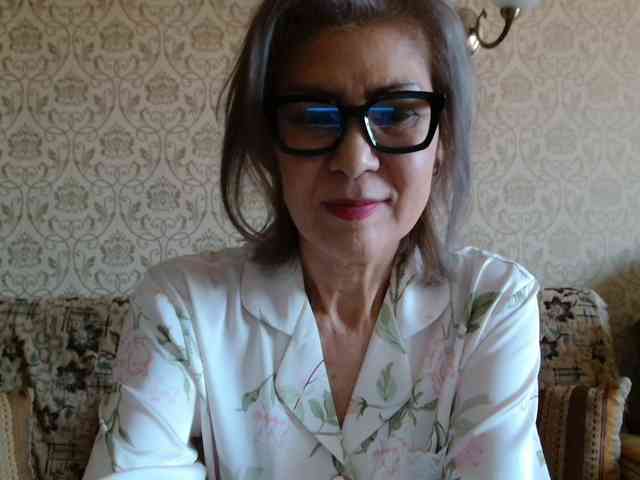 ElegantLady00 webcam
