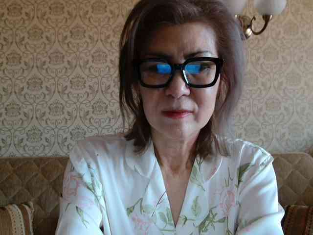 ElegantLady00 webcam