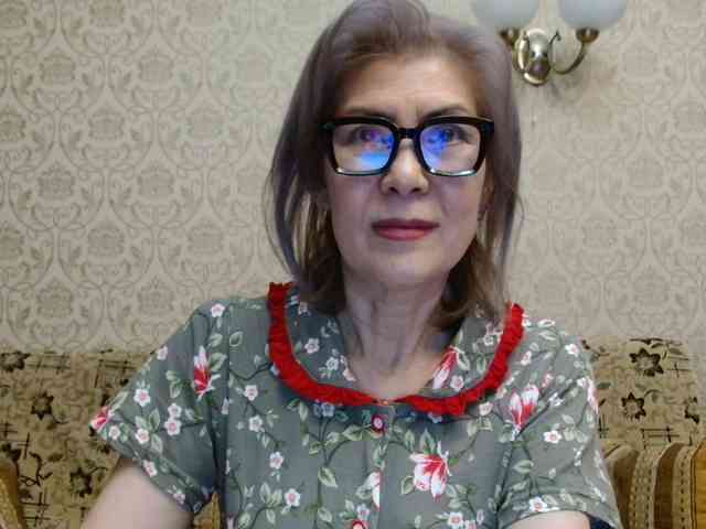 ElegantLady00 webcam