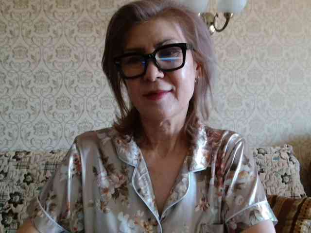 ElegantLady00 webcam