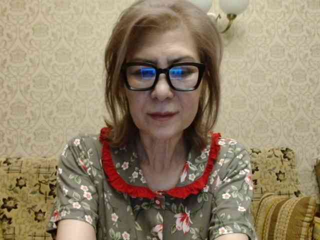 ElegantLady00 webcam