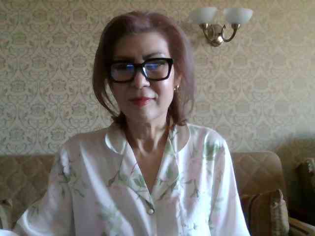 ElegantLady00 webcam