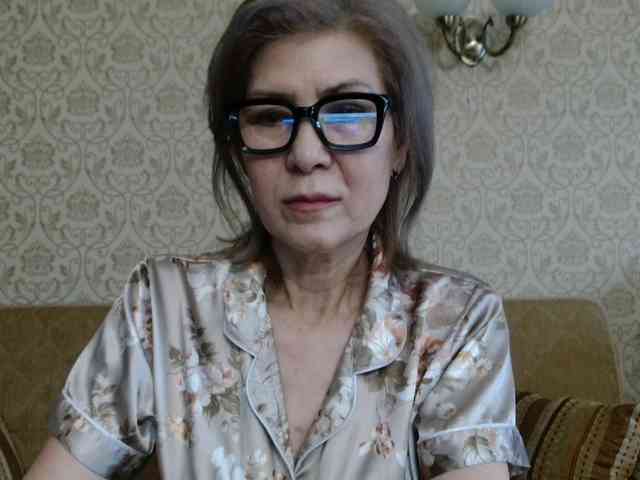 ElegantLady00 webcam