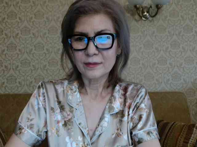 ElegantLady00 webcam