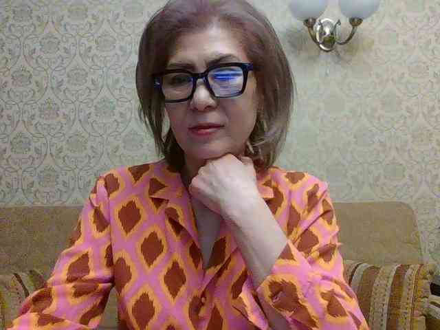 ElegantLady00 webcam