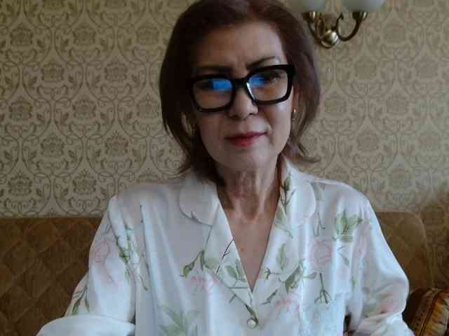 ElegantLady00 webcam