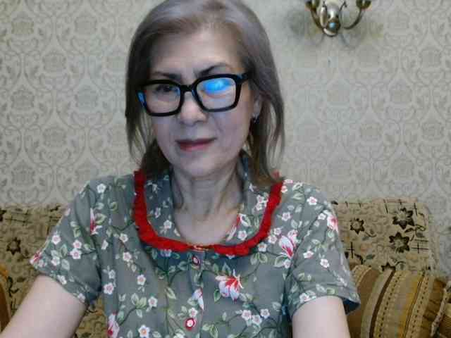 ElegantLady00 webcam