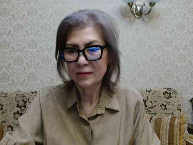 ElegantLady00 webcam