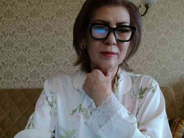 ElegantLady00 webcam