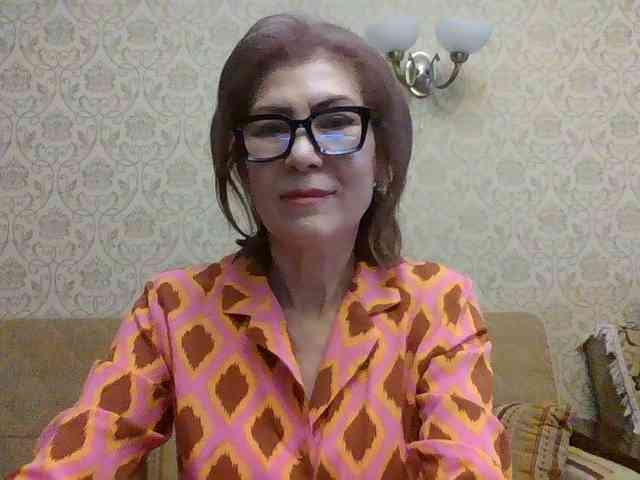 ElegantLady00 webcam