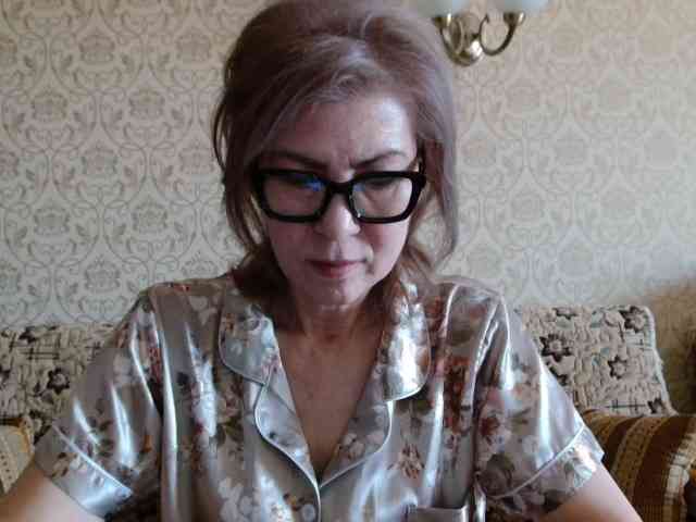 ElegantLady00 webcam