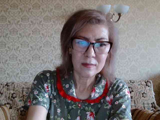 ElegantLady00 webcam