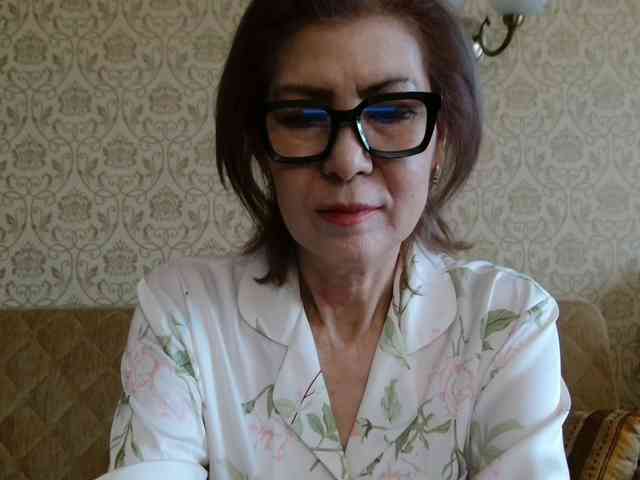 ElegantLady00 webcam